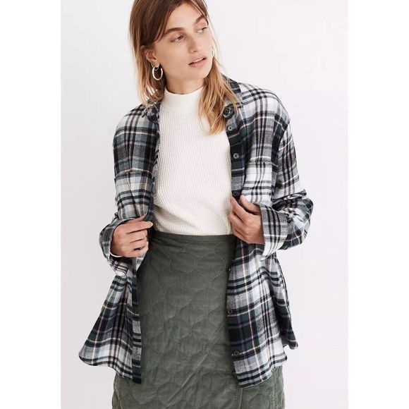 American Eagle Outfitters Sweaters - 🫐 AMERICAN EAGLE | Blue Plaid Super Soft Cardigan Sweater